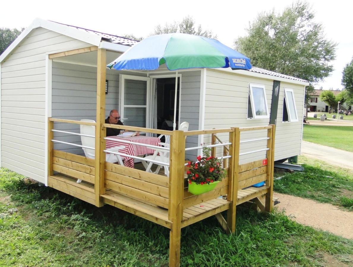 Camping Aux Rives Du Soleil Pont-de-Vaux Dış mekan fotoğraf