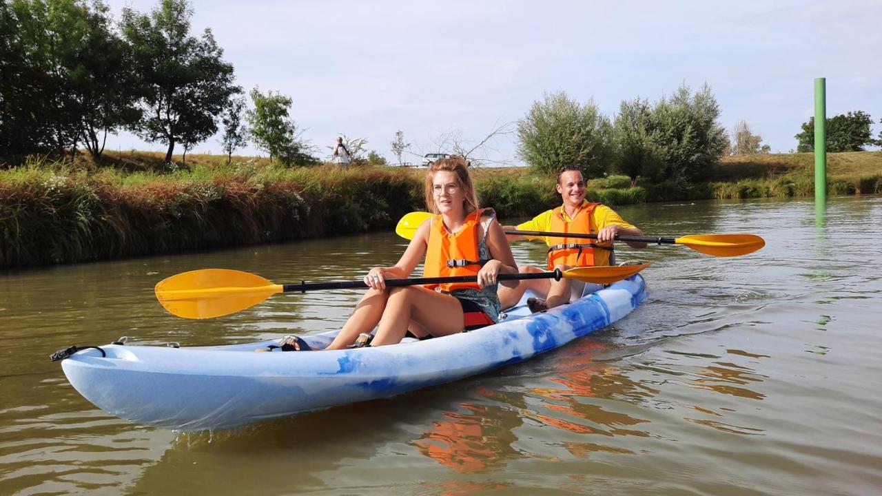 Camping Aux Rives Du Soleil Pont-de-Vaux Dış mekan fotoğraf