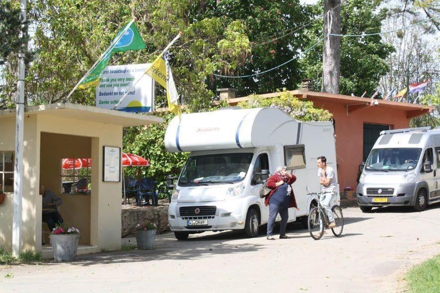 Camping Aux Rives Du Soleil Pont-de-Vaux Dış mekan fotoğraf