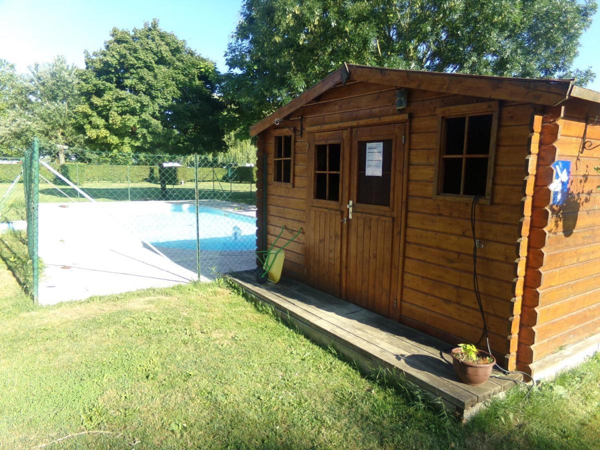 Camping Aux Rives Du Soleil Pont-de-Vaux Dış mekan fotoğraf
